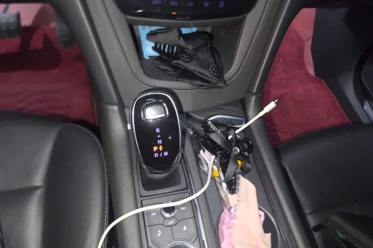 Used Cadillac XT5 2020 28T Luxury Version Gear Lever