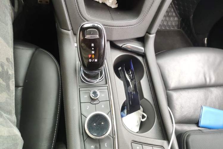 Used Cadillac XT5 2020 28T Luxury Version Gear Lever