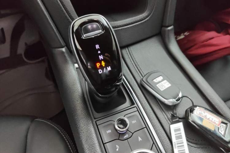 Used Cadillac XT5 2020 Revised Version 28T Luxury Edition Gear Lever
