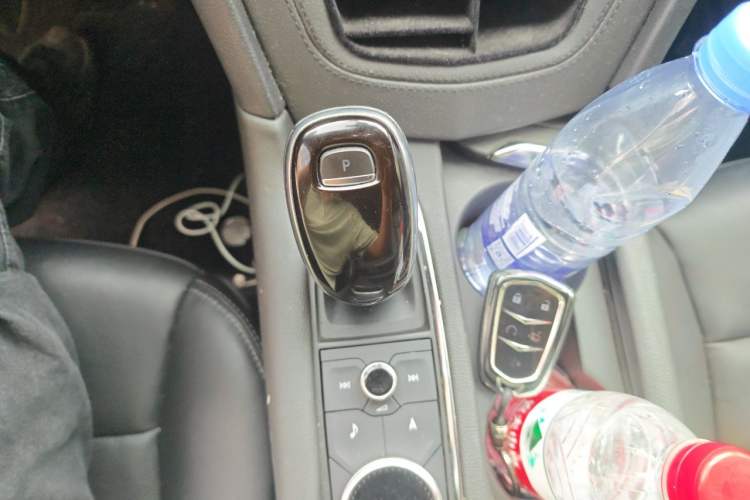 Used Cadillac XT5 2020 28T Luxury Version Gear Lever