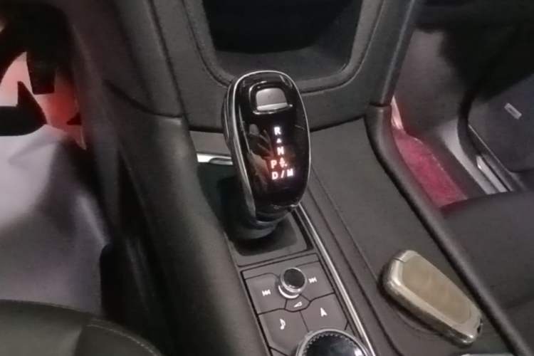 Used Cadillac XT5 2020 Revised Version 28T Luxury Edition Gear Lever