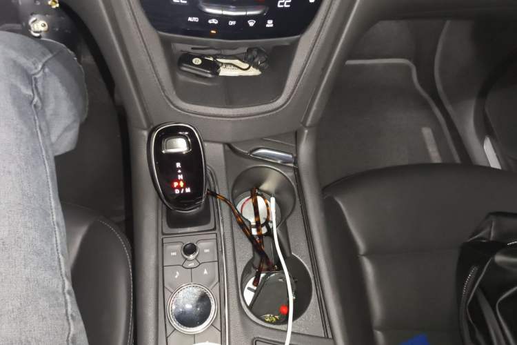 Used Cadillac XT5 2020 28T Luxury Version Gear Lever