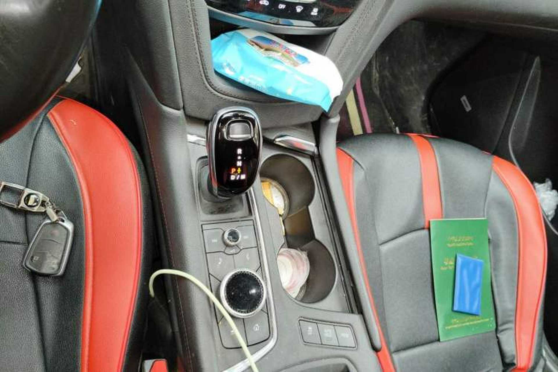 Used Cadillac XT5 2020 Revised Version 28T Tech Edition Gear Lever