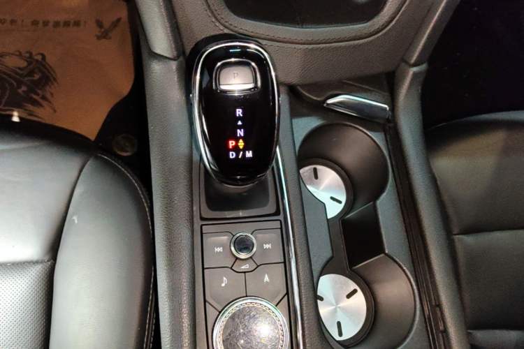 Used Cadillac XT5 2020 28T Luxury Version Gear Lever