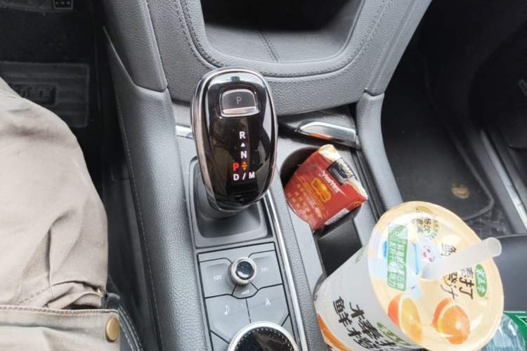 Used Cadillac XT5 2020 Revised Version 28T Four-Wheel Drive Luxury Edition Gear Lever