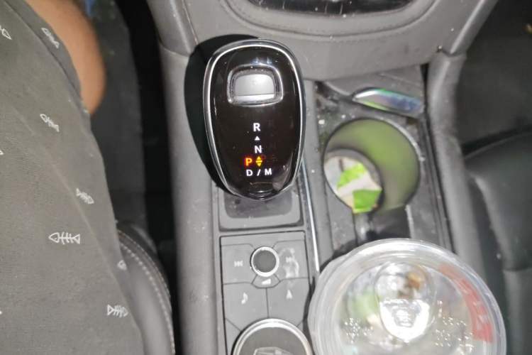Used Cadillac XT5 2020 Revised Version 28T Luxury Edition Gear Lever