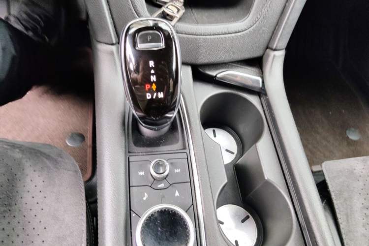 Used Cadillac XT5 2020 28T Luxury Version Gear Lever