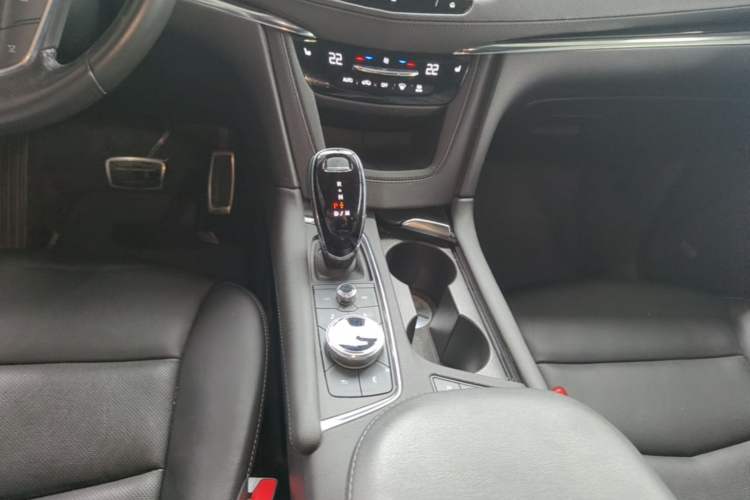 Used Cadillac XT5 2020 28T Luxury Version Gear Lever