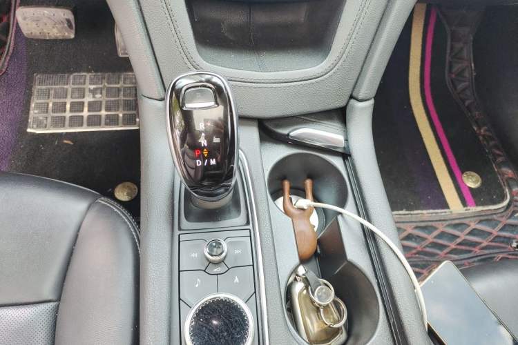 Used Cadillac XT5 2020 Revised Version 28T Luxury Edition Gear Lever