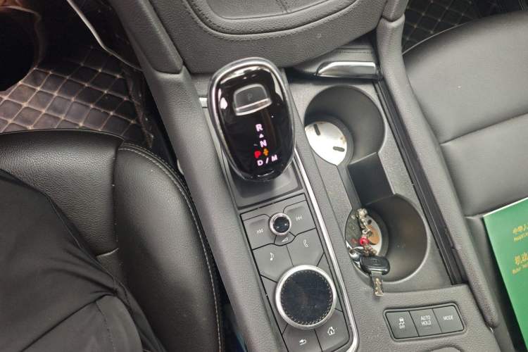 Used Cadillac XT5 2020 Revised Version 28T Luxury Edition Gear Lever