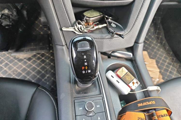 Used Cadillac XT5 2020 Revised Version 28T Luxury Edition Gear Lever