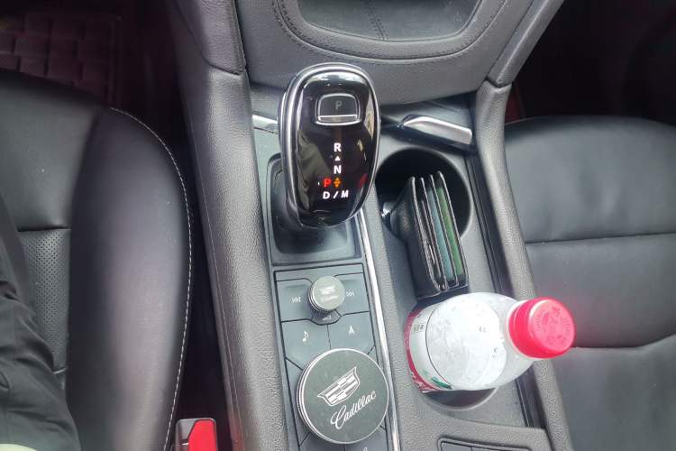 Used Cadillac XT5 2020 28T Four-Wheel Drive Tech Version Gear Lever