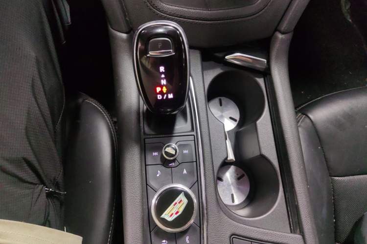 Used Cadillac XT5 2020 28T Four-Wheel Drive Luxury Version Gear Lever