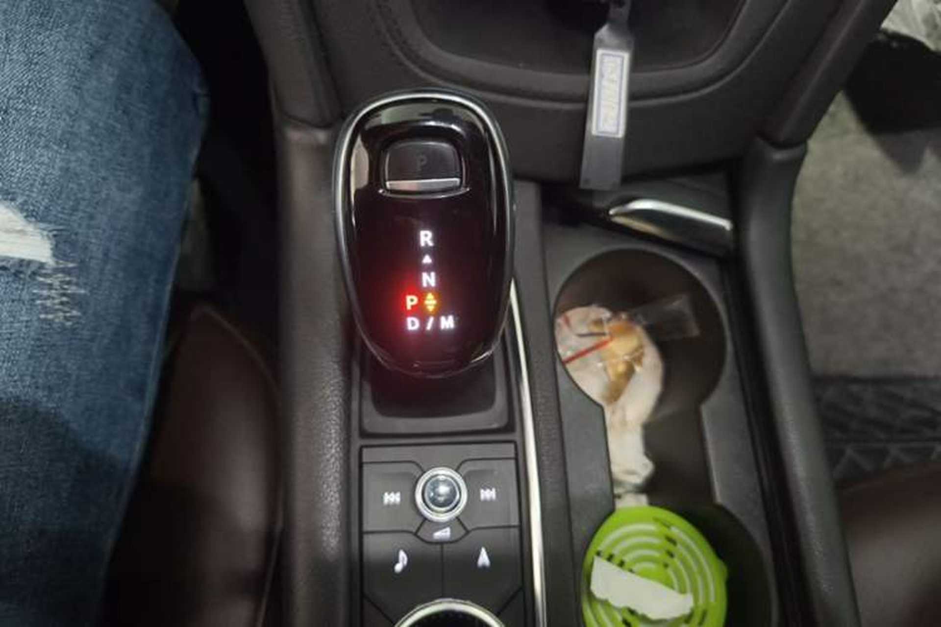 Used Cadillac XT5 2020 Revised Version 28T Luxury Edition Gear Lever