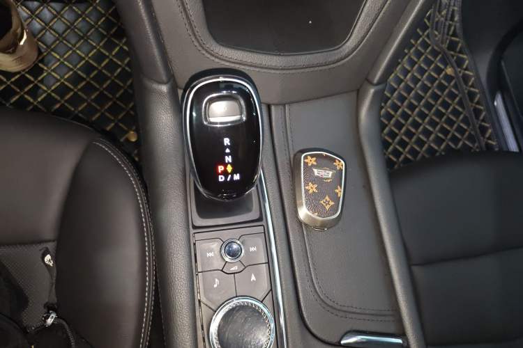 Used Cadillac XT5 2020 28T Luxury Version Gear Lever