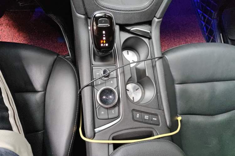 Used Cadillac XT5 2020 Revised Version 28T Luxury Edition Gear Lever
