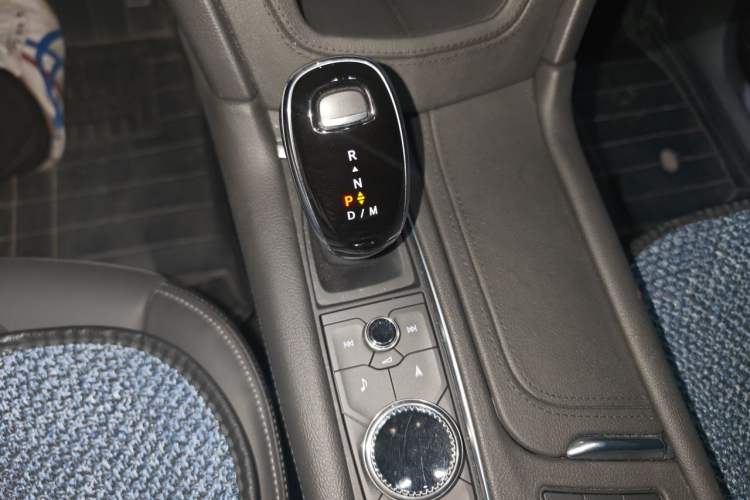 Used Cadillac XT5 2020 28T Four-Wheel Drive Tech Version Gear Lever