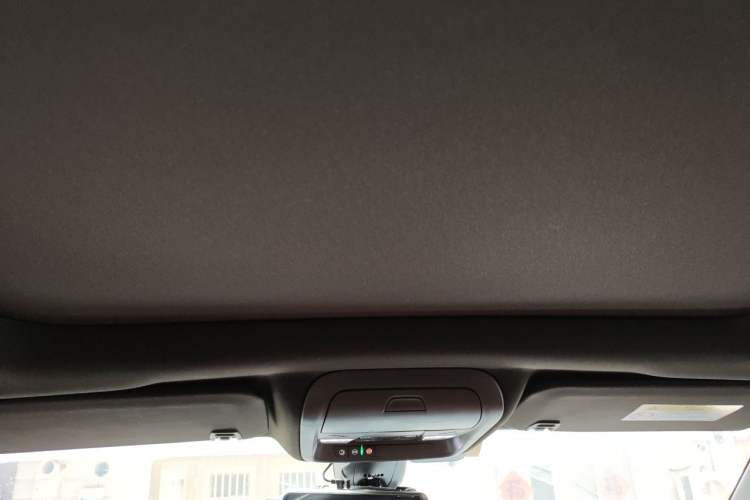Used Cadillac XT5 2020 28T Luxury Version Headliner