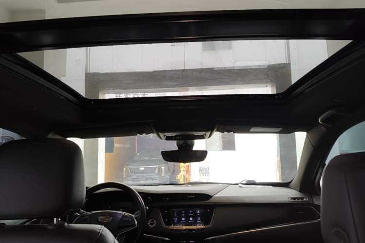 Used Cadillac XT5 2020 Revised Version 28T Luxury Edition Headliner