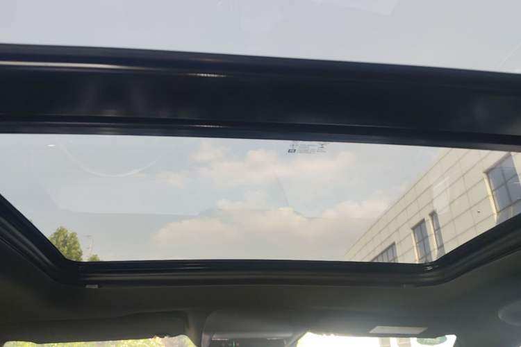 Used Cadillac XT5 2020 28T Luxury Version Headliner