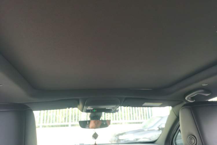 Used Cadillac XT5 2020 28T Luxury Version Headliner