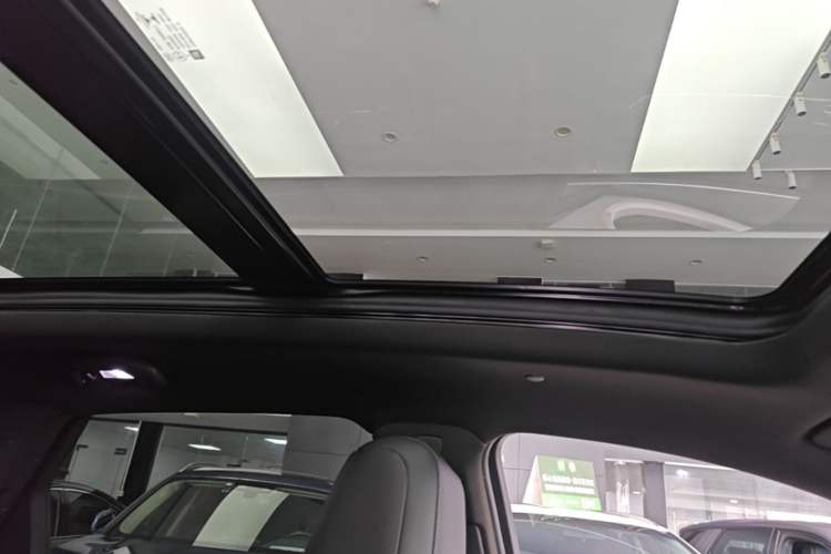 Used Cadillac XT5 2020 Revised Version 28T Luxury Edition Headliner