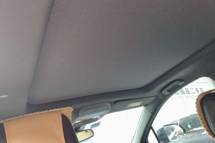 Used Cadillac XT5 2020 28T Luxury Version Headliner