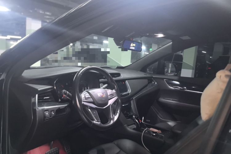Used Cadillac XT5 2020 28T Luxury Version Headliner