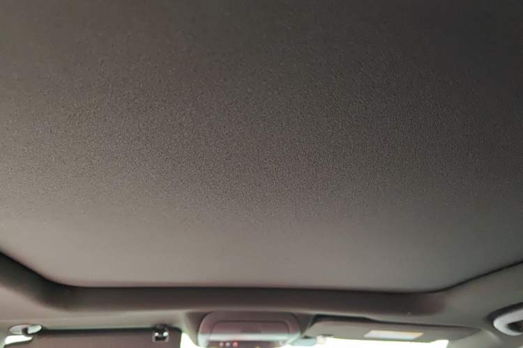 Used Cadillac XT5 2020 Revised Version 28T Luxury Edition Headliner