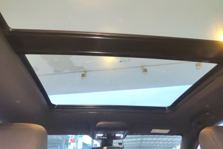 Used Cadillac XT5 2020 28T Luxury Version Headliner