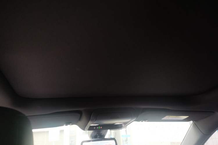 Used Cadillac XT5 2020 28T Four-Wheel Drive Luxury Version Headliner