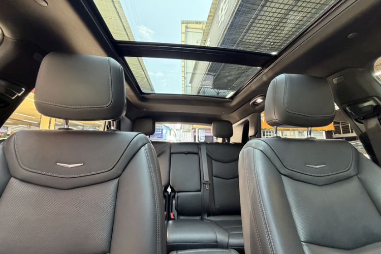 Used Cadillac XT5 2020 28T Luxury Version Headliner
