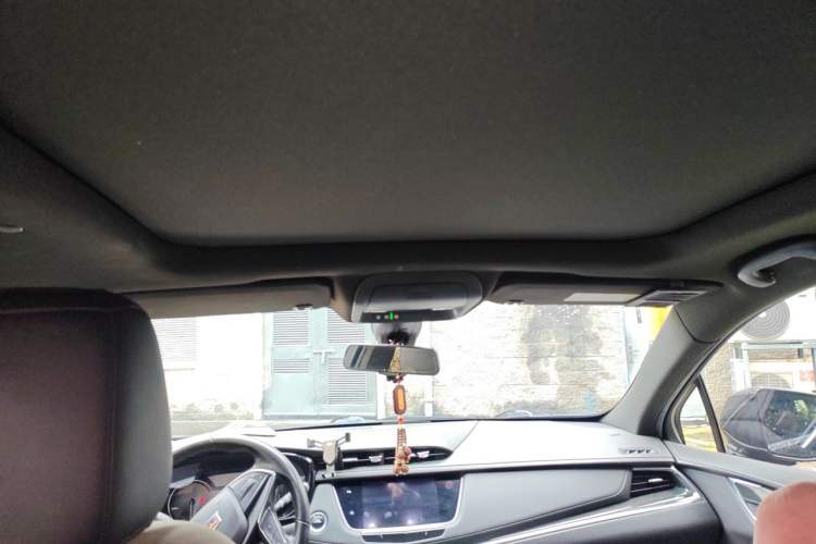 Used Cadillac XT5 2020 28T Luxury Version Headliner