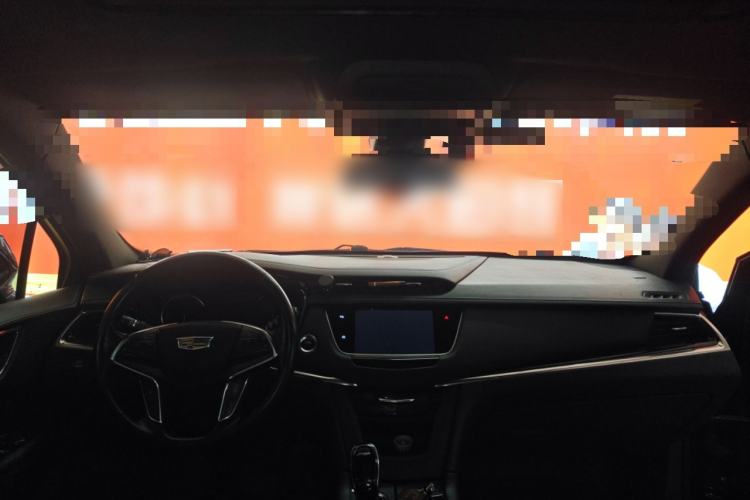 Used Cadillac XT5 2020 28T Luxury Version Headliner