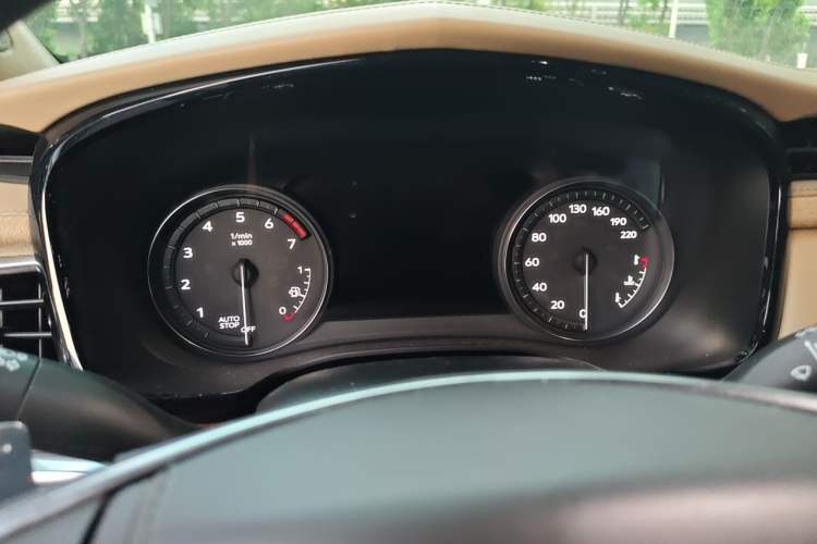 Used Cadillac XT5 2020 Facelift 28T All-Wheel-Drive Platinum Sport Edition Instrument Cluster