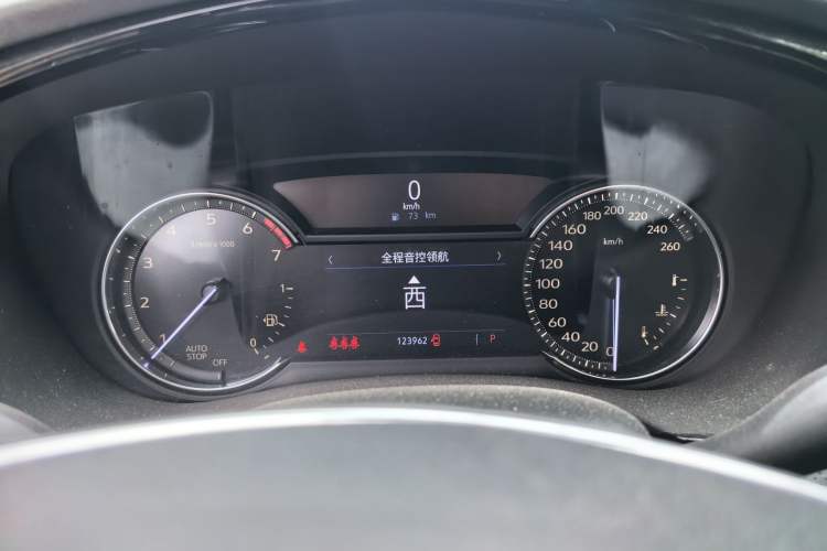 Used Cadillac XT5 2020 28T Tech Edition Instrument Cluster