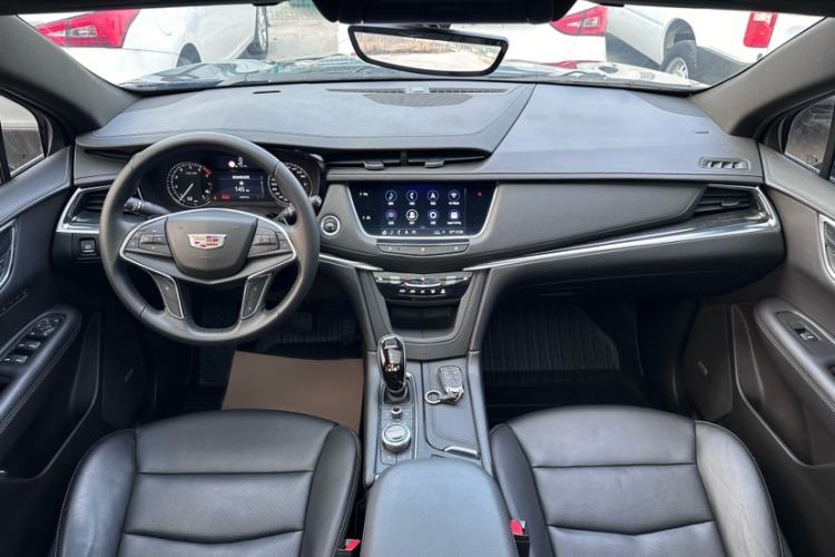 Used Cadillac XT5 2020 28T Luxury Version Interior 1
