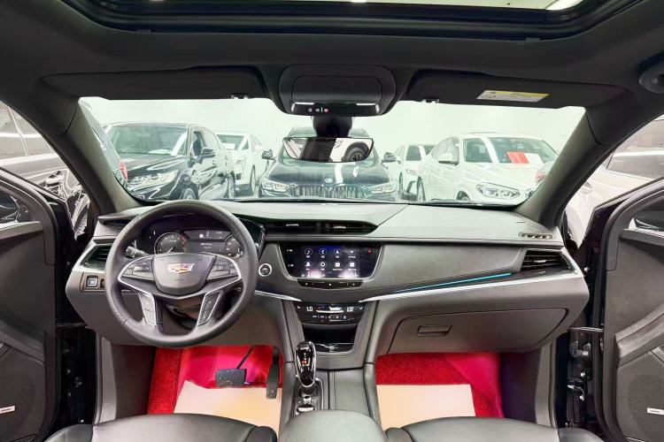 Used Cadillac XT5 2020 Revised Version 28T Luxury Edition Interior 1