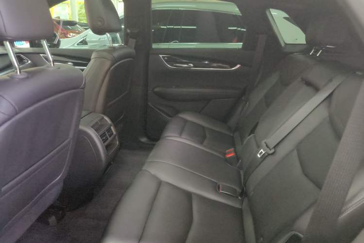Used Cadillac XT5 2020 Revised Version 28T Four-Wheel Drive Luxury Edition Interior 2