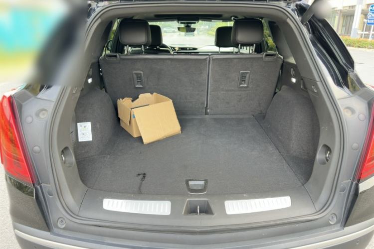 Used Cadillac XT5 2020 Revised Version 28T Luxury Edition Interior 3