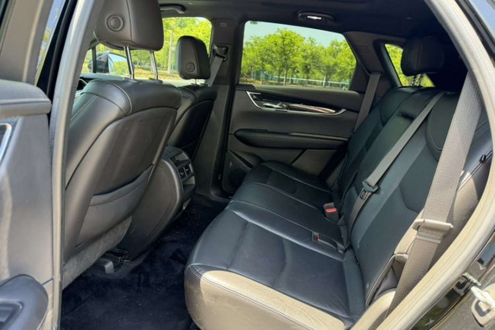 Used Cadillac XT5 2020 28T Luxury Version Interior 3