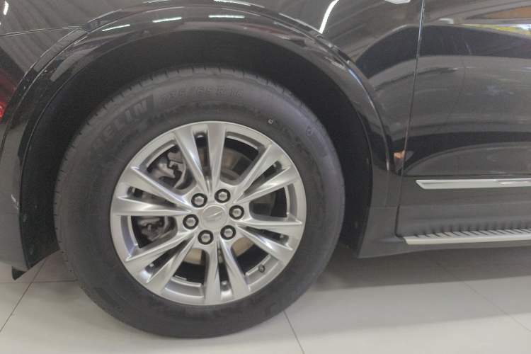 Used Cadillac XT5 2020 Revised Version 28T Four-Wheel Drive Luxury Edition Interior 4