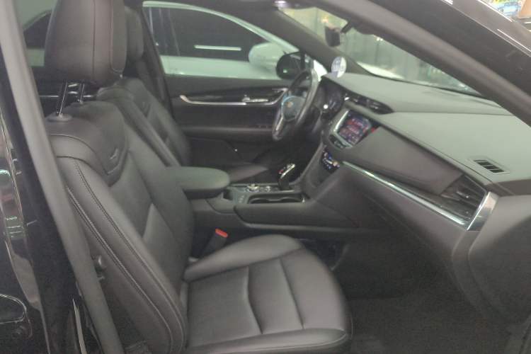 Used Cadillac XT5 2020 Revised Version 28T Four-Wheel Drive Luxury Edition Interior 5