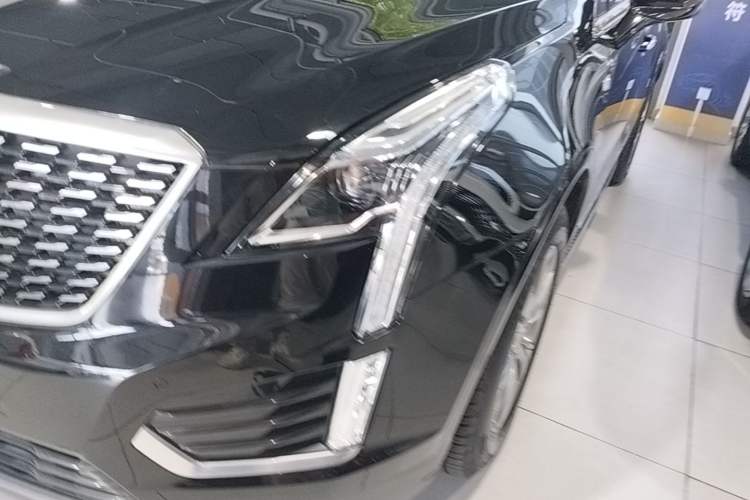 Used Cadillac XT5 2020 28T Luxury Version Left Front Headlight