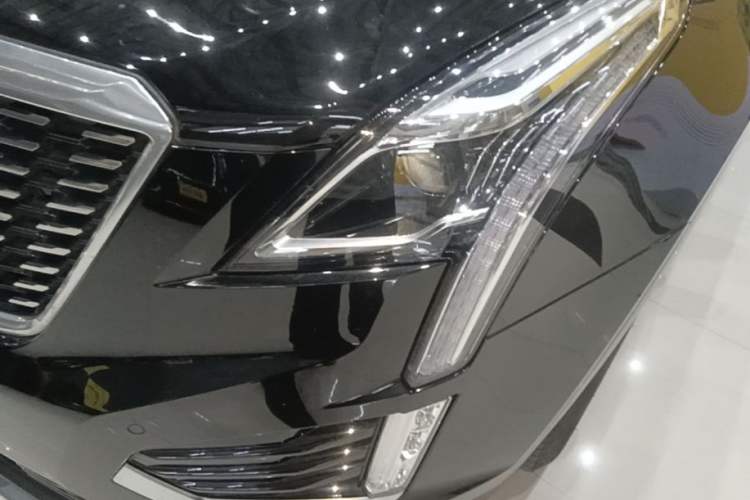 Used Cadillac XT5 2020 28T Luxury Version Left Front Headlight