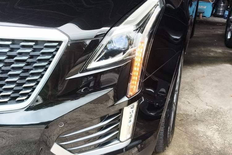 Used Cadillac XT5 2020 28T Luxury Version Left Front Headlight