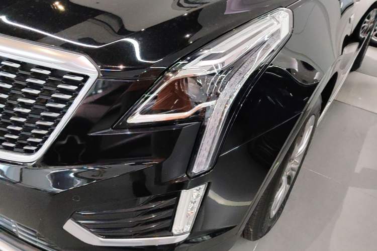 Used Cadillac XT5 2020 28T Luxury Version Left Front Headlight