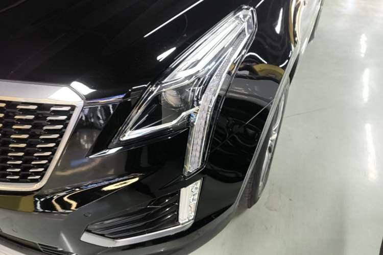 Used Cadillac XT5 2020 28T Luxury Version Left Front Headlight