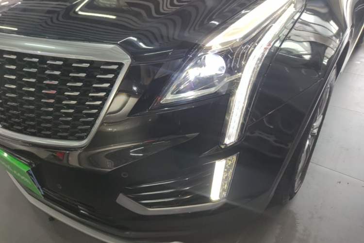 Used Cadillac XT5 2020 Revised Version 28T Four-Wheel Drive Luxury Edition Left Front Headlight