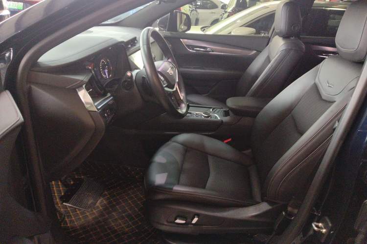 Used Cadillac XT5 2020 28T Tech Edition Left Front Seat